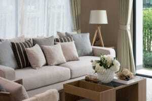 Guide-to-a-Spotless-Living-Room