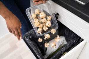 How-can-I-prepare-for-a-comprehensive-home-cleaning